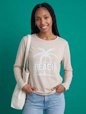 Coastal Beige 'Beach' Graphic Long-Sleeve Tee